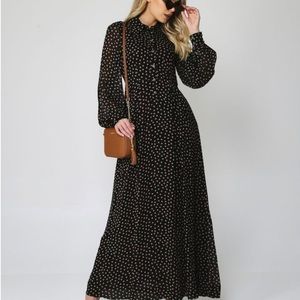 GANNI maxi
Polka-dot georgette shirtdress